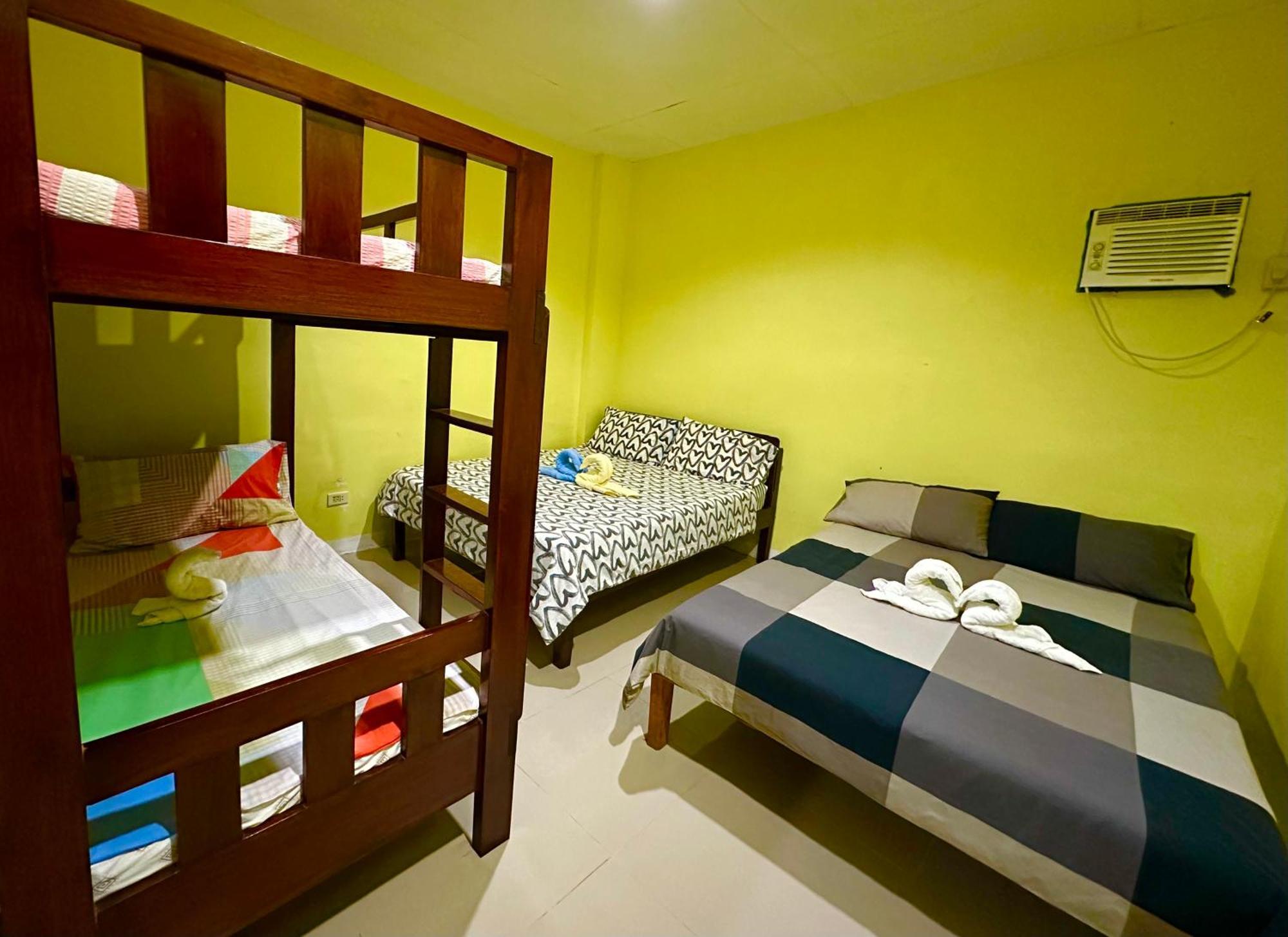 Kabankalan Rozay Travellers Inn מראה חיצוני תמונה